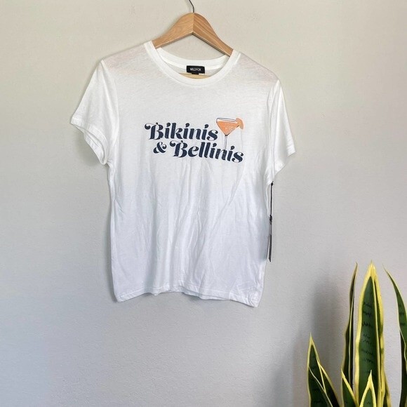 NWT Wildfox Bikinis & Bellinis Graphic Tshirt Size Medium - Picture 2 of 6